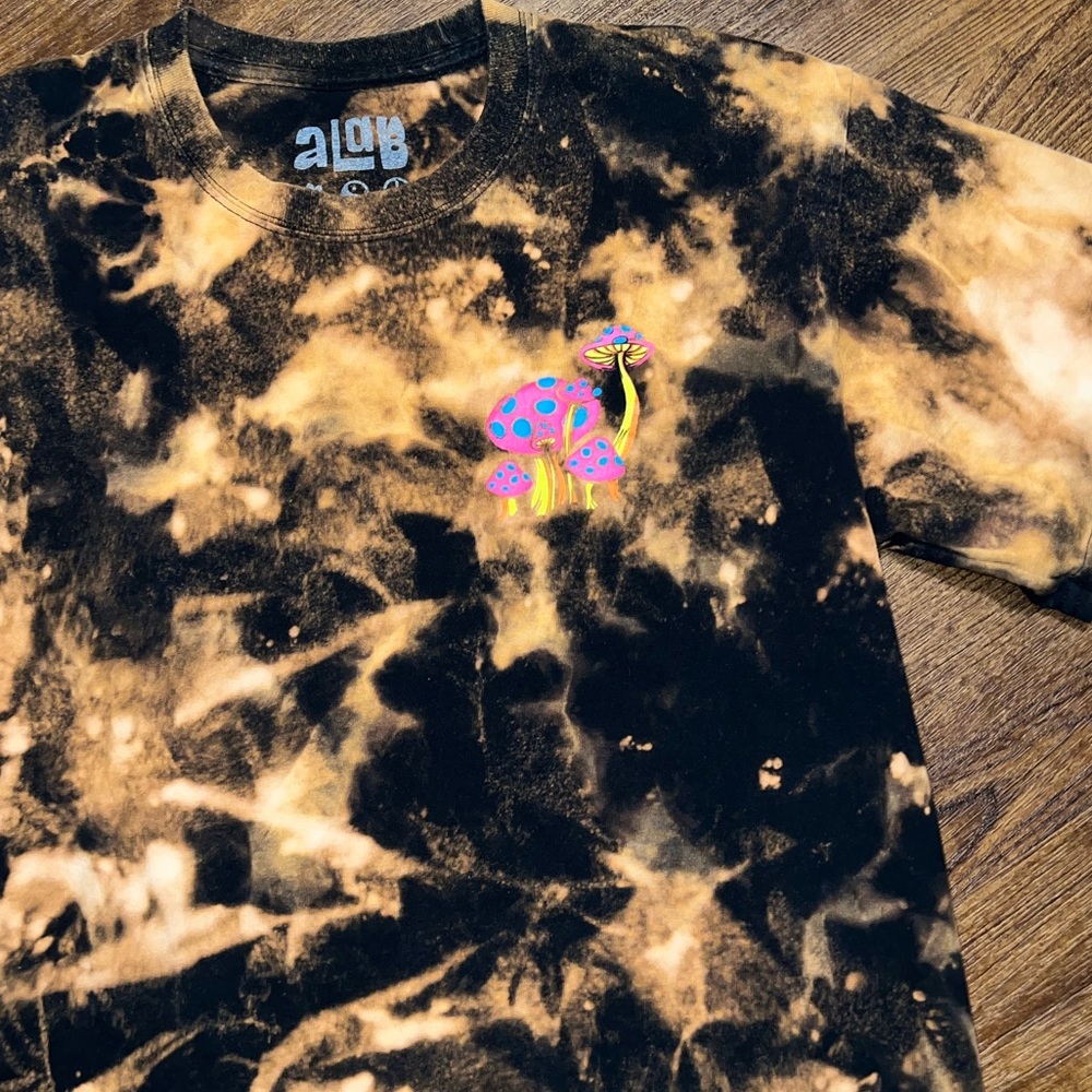 Zumiez Black Custom Acid Wash Magic Mushroom Graphic Grunge Hippie Shirt Size L - Picture 4 of 10